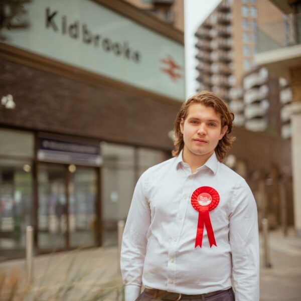 Portrait of Cllr Lewis Hurst